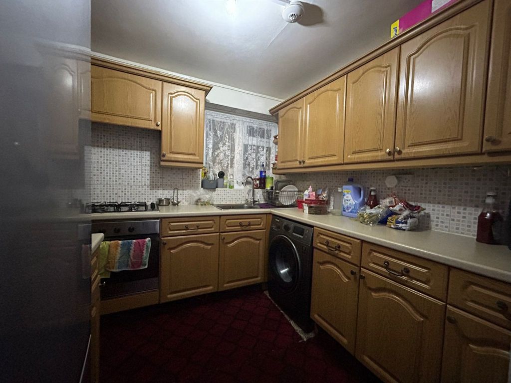 Property photo 2 of 7 Gallery