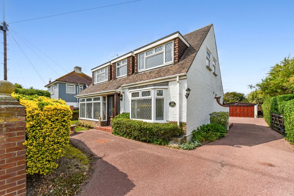 Property photo 2 of 37