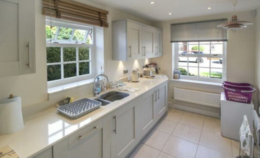 Property photo 2 of 13 Kitchen