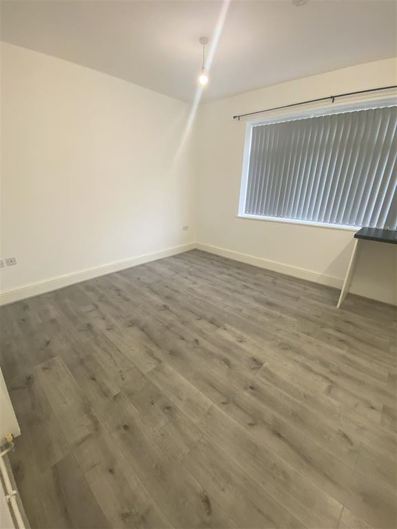 Property photo 2 of 7 Img_5881.Jpg