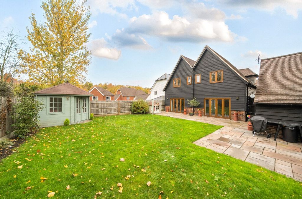 Property photo 3 of 27 Picture No. 12