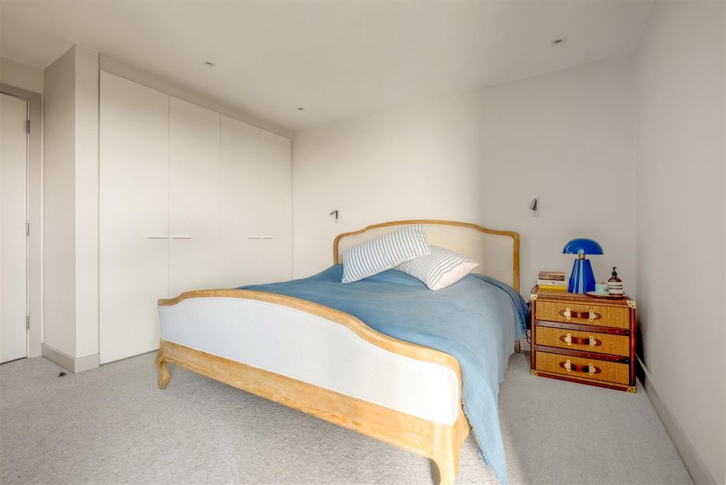 Additional image 27 of 3 bed flat to rentPalmeira Avenue, Hove BN3