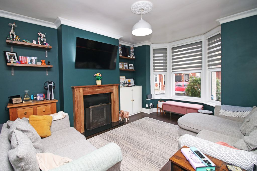 Property photo 3 of 21