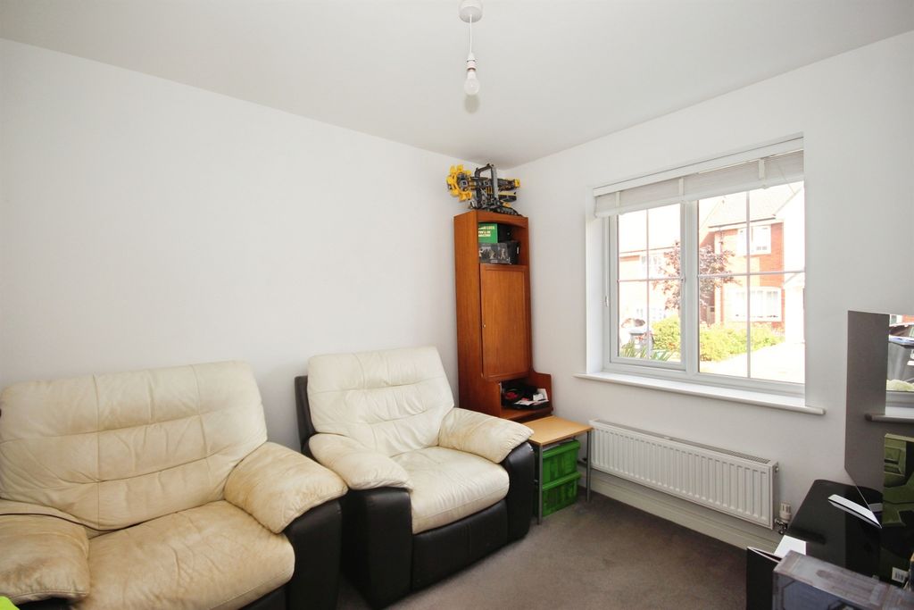 Property photo 3 of 15