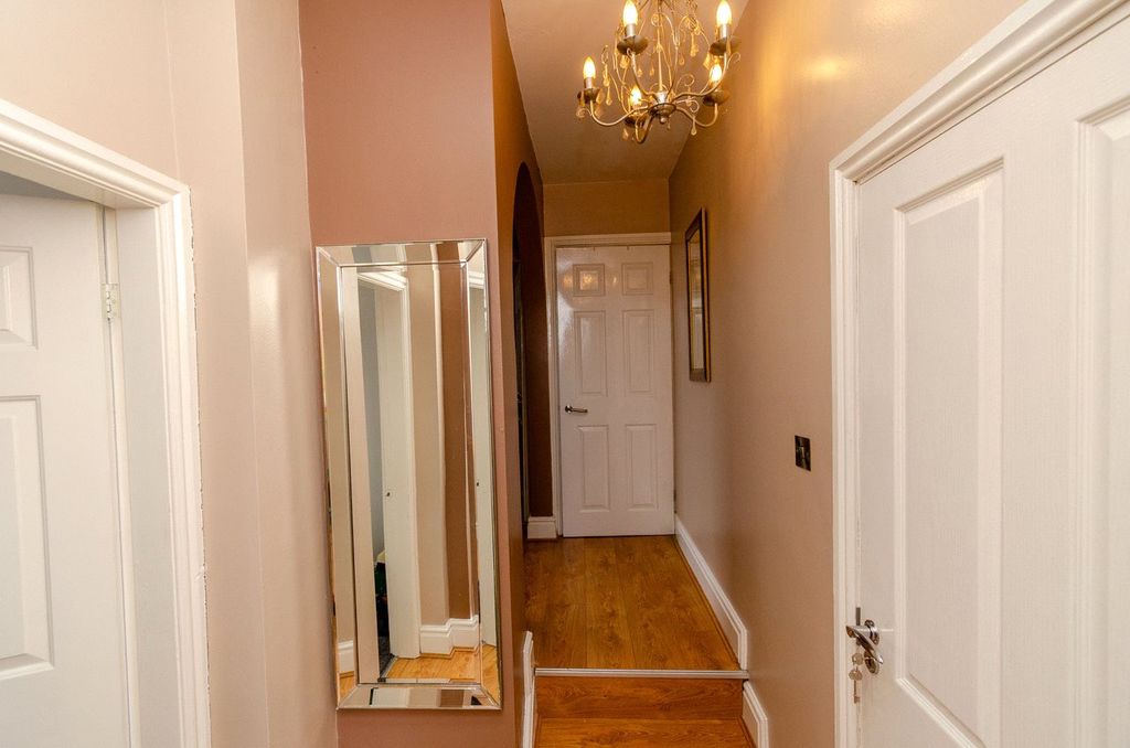 Property photo 3 of 10 Hallway
