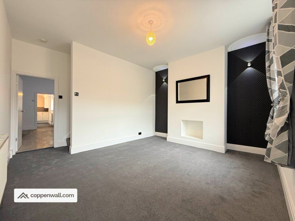 Property photo 2 of 32