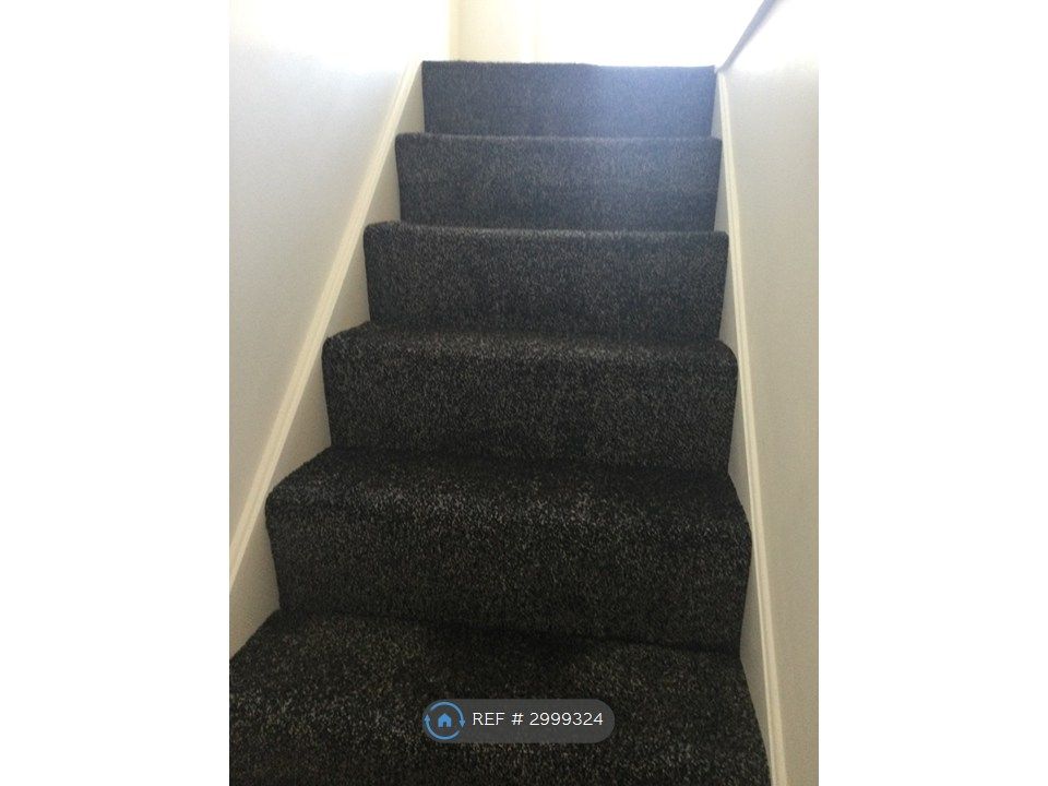 Property photo 3 of 9 Stairs