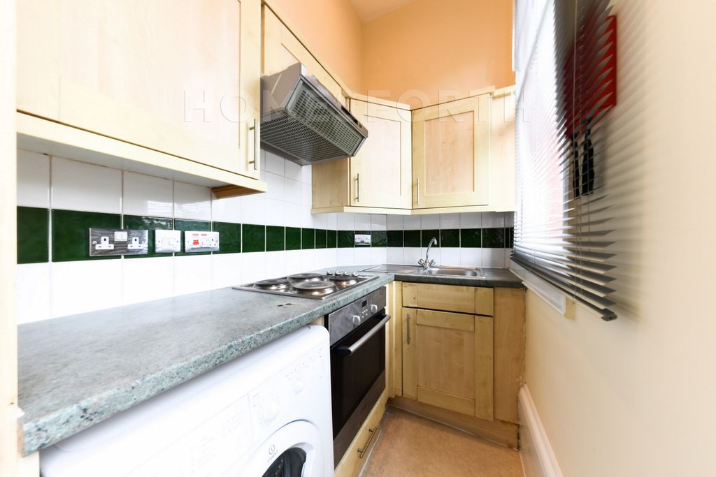 Property photo 2 of 10 Photo 5