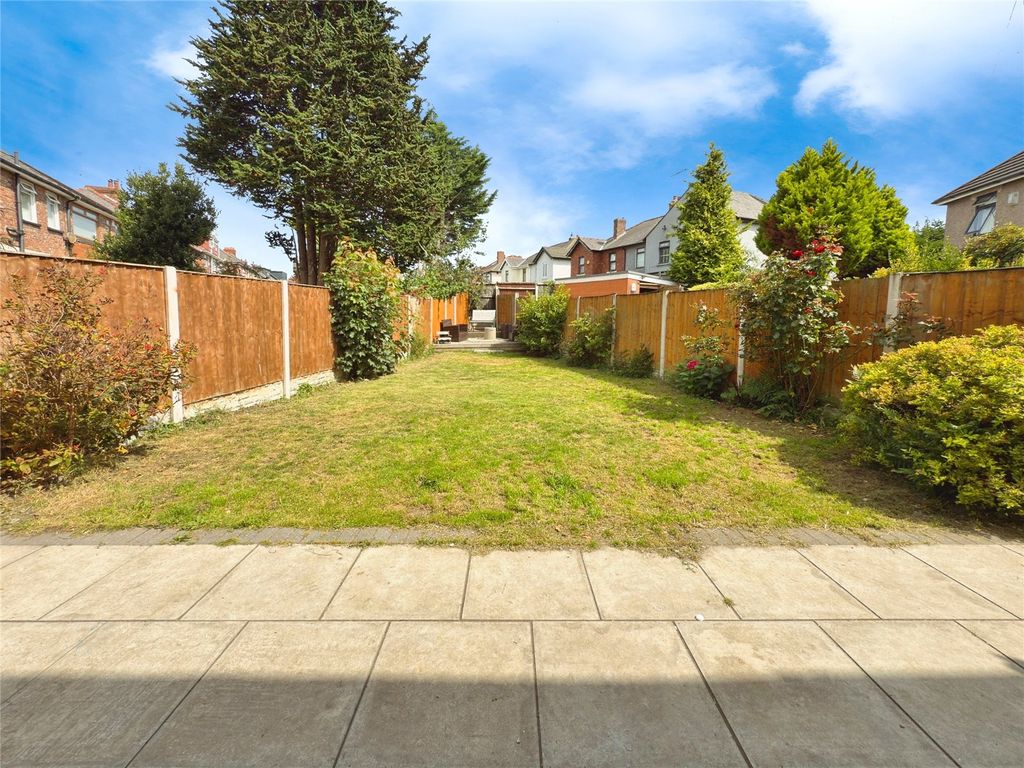 Property photo 2 of 15 Picture No. 06