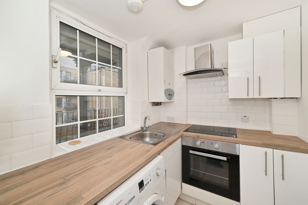 Property photo 3 of 5 Picture 3