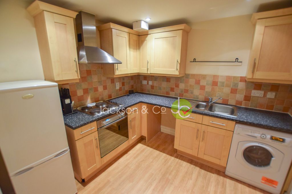 Property photo 3 of 9