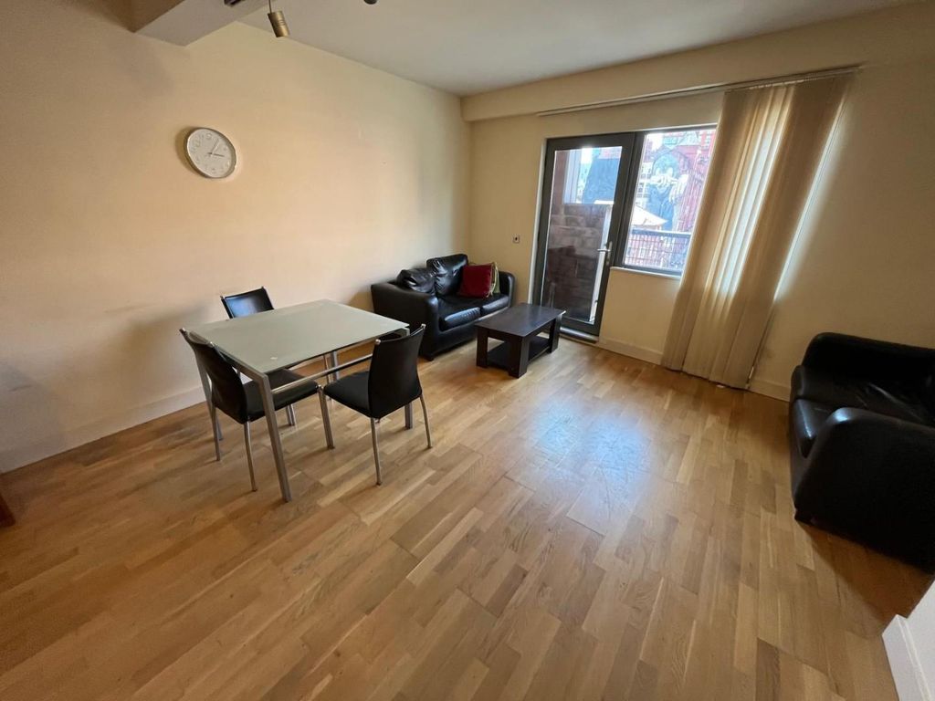 Property photo 2 of 13 Lounge