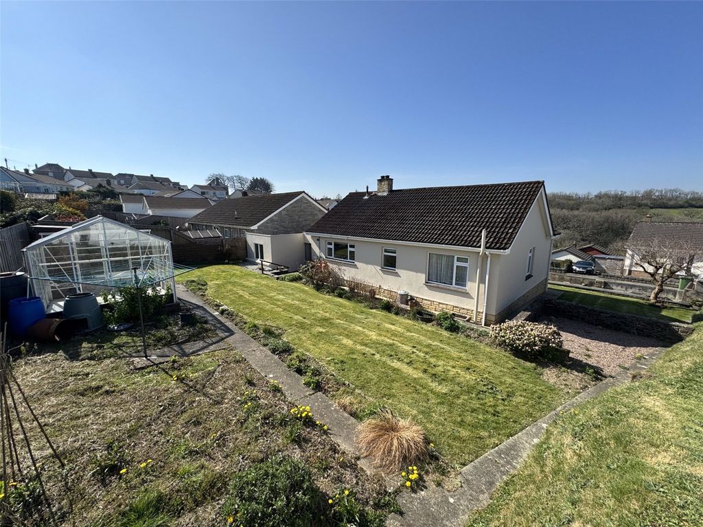 Property photo 2 of 18 Picture No. 29