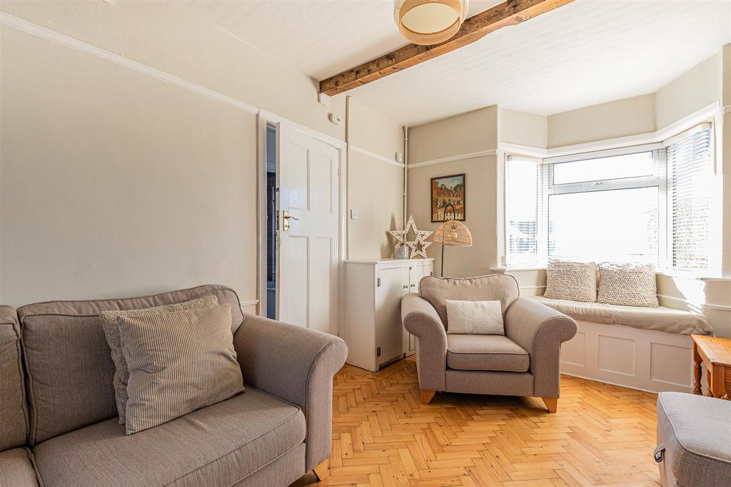 Property photo 3 of 21 19-5.Jpg