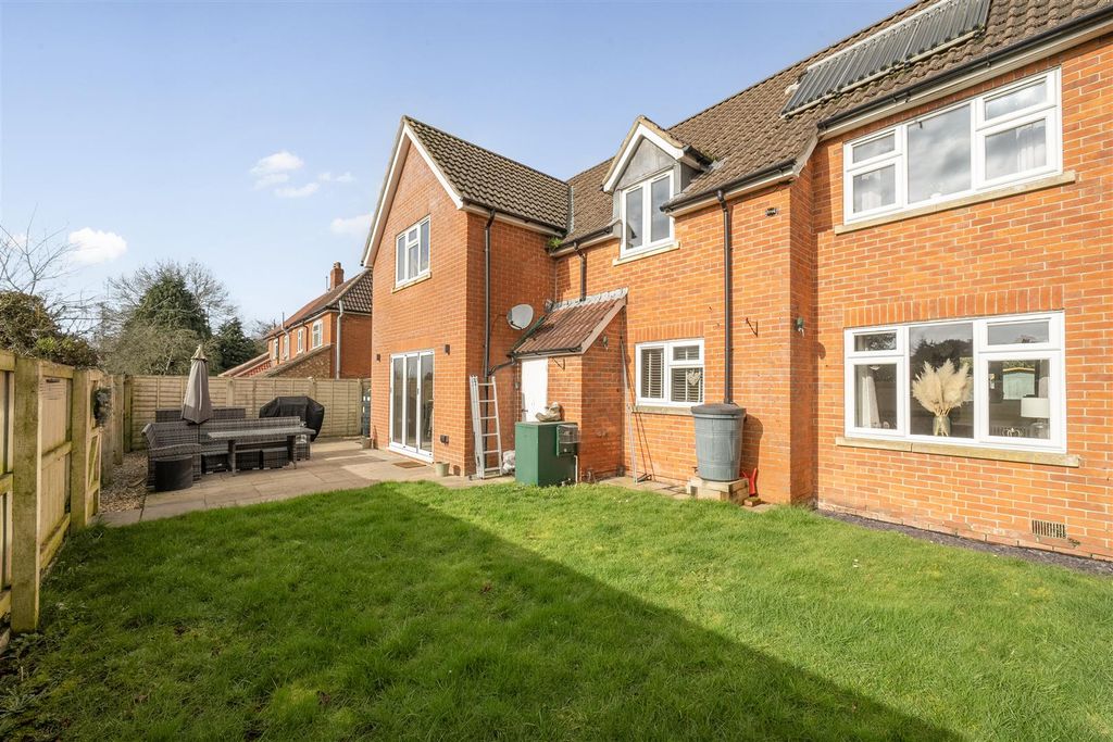 Property photo 1 of 19 1405400-21-699c38Bea9A4B.Jpg