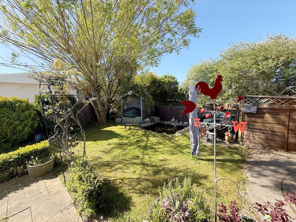 Property photo 2 of 10 Garden