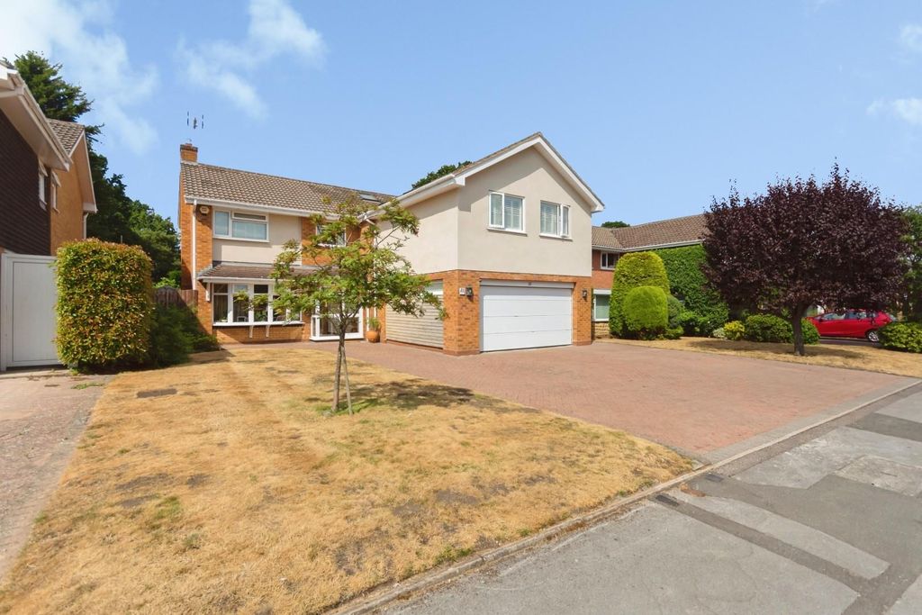 Property photo 1 of 19