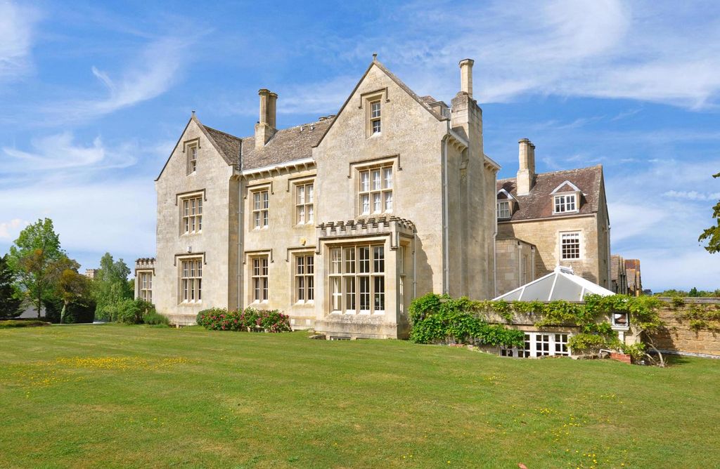 Property photo 3 of 15