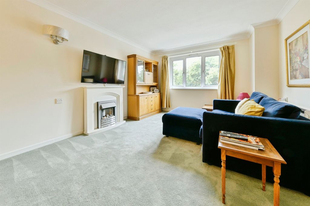 Additional image 5 of 2 bed flat for saleBedford Road, Hitchin SG5