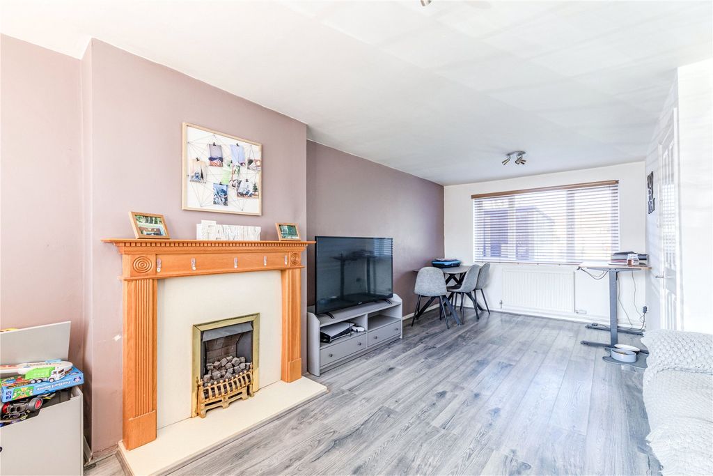 Property photo 2 of 22 Picture No. 02