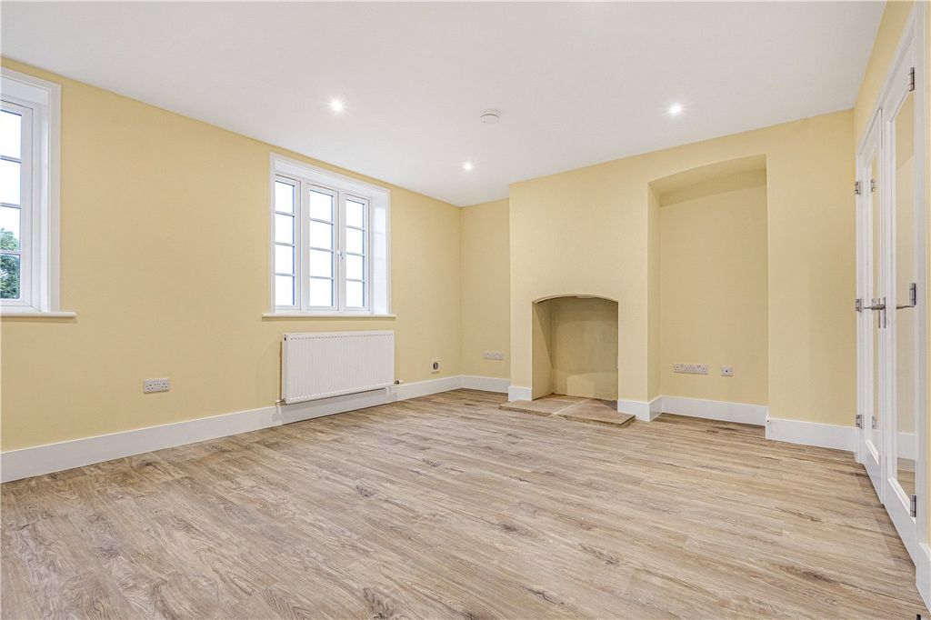 Property photo 3 of 22 Picture No. 03