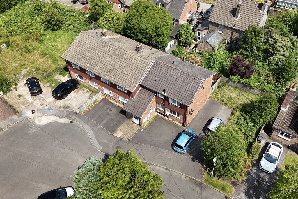 Property photo 3 of 5