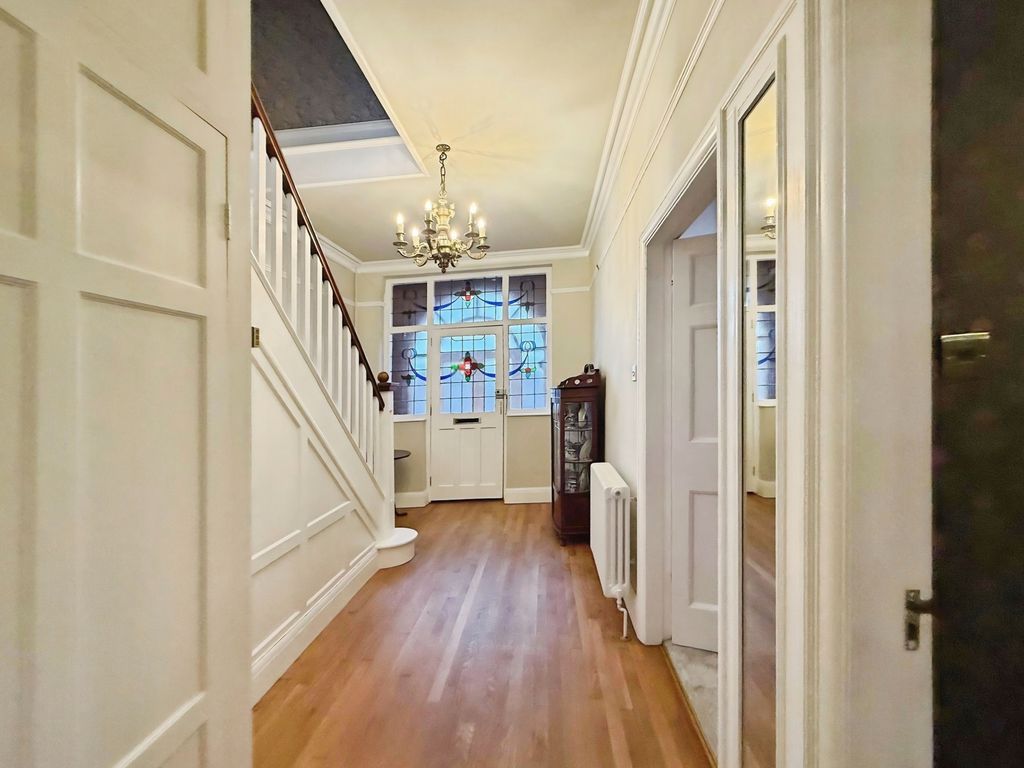 Property photo 3 of 45 Entrance Hallway