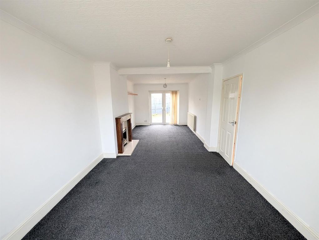 Property photo 2 of 14 A Well-Presented Family Home Ideally Located In Th