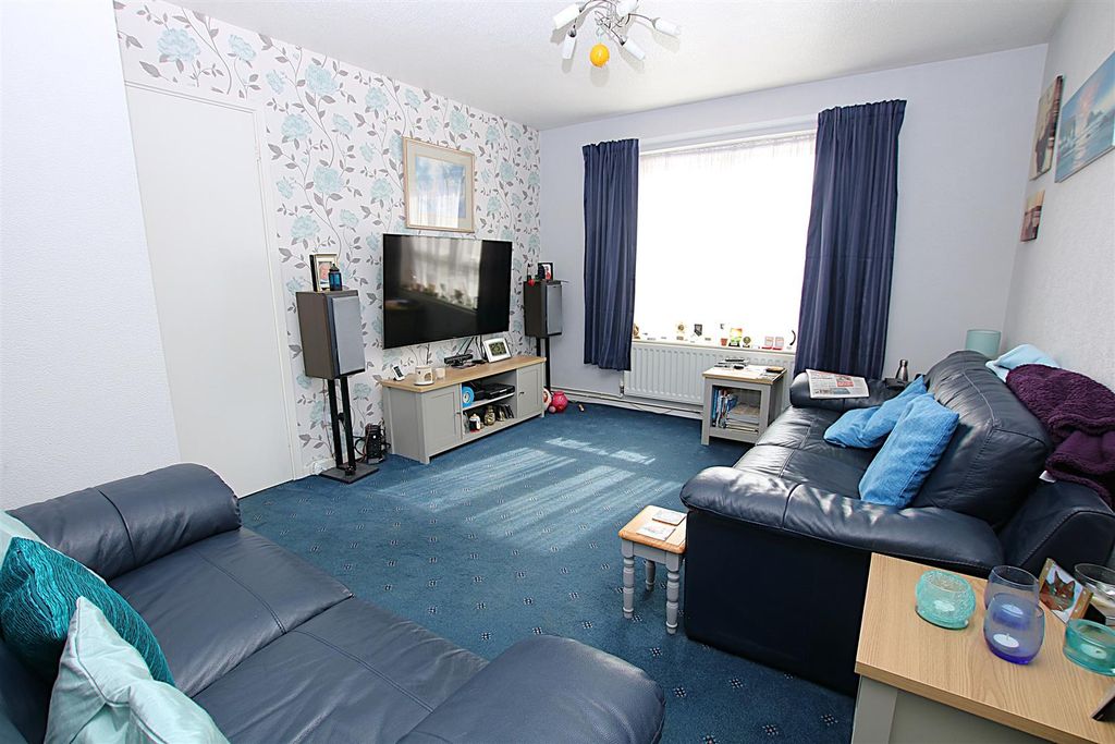 Property photo 2 of 11 Img_9477.Jpg