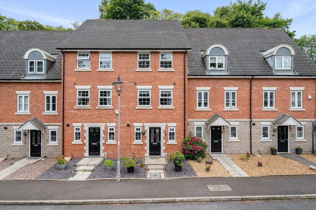Property photo 1 of 35 4404160
