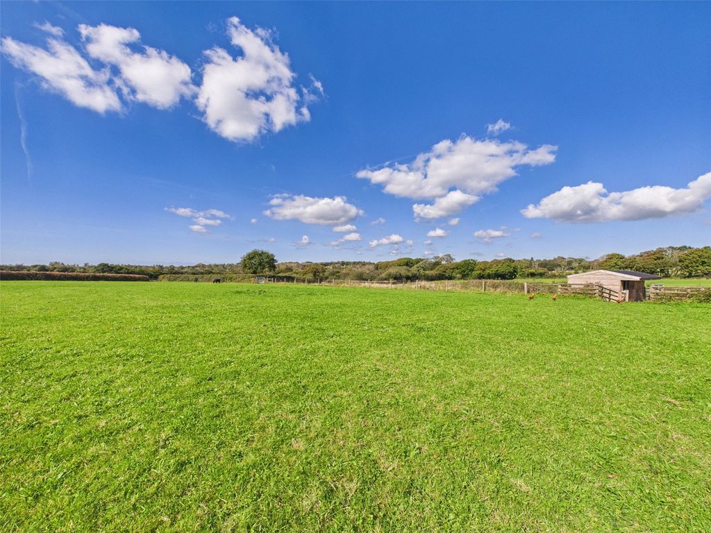 Property photo 2 of 39 Picture No. 42