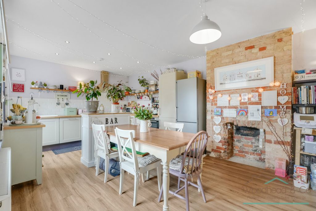 Property photo 3 of 27 34_A7404301