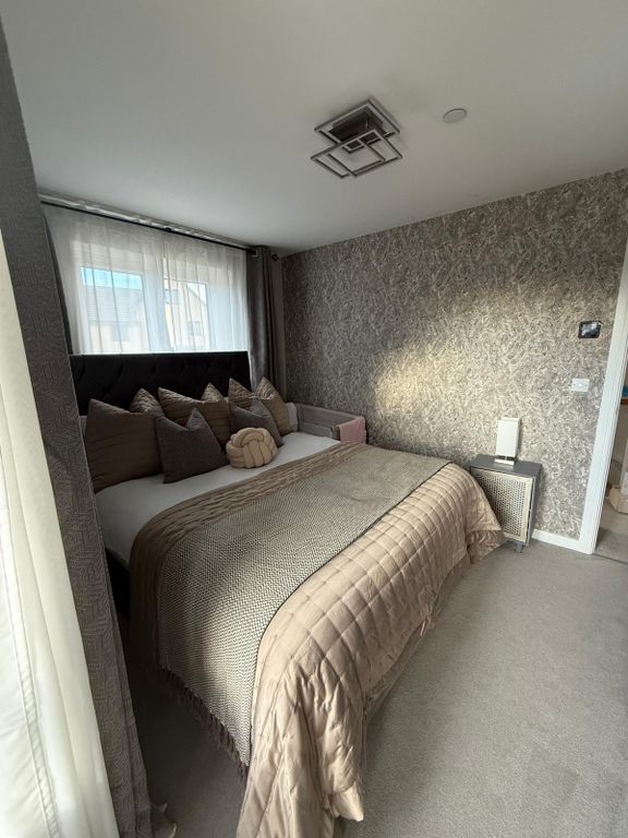 Property photo 2 of 22 Balcony