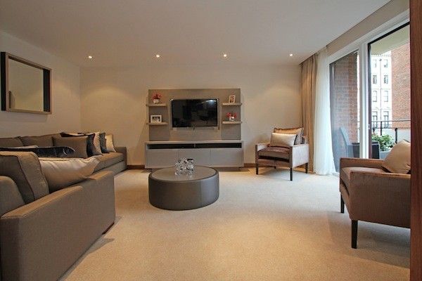 Property photo 1 of 13 Sitting Room