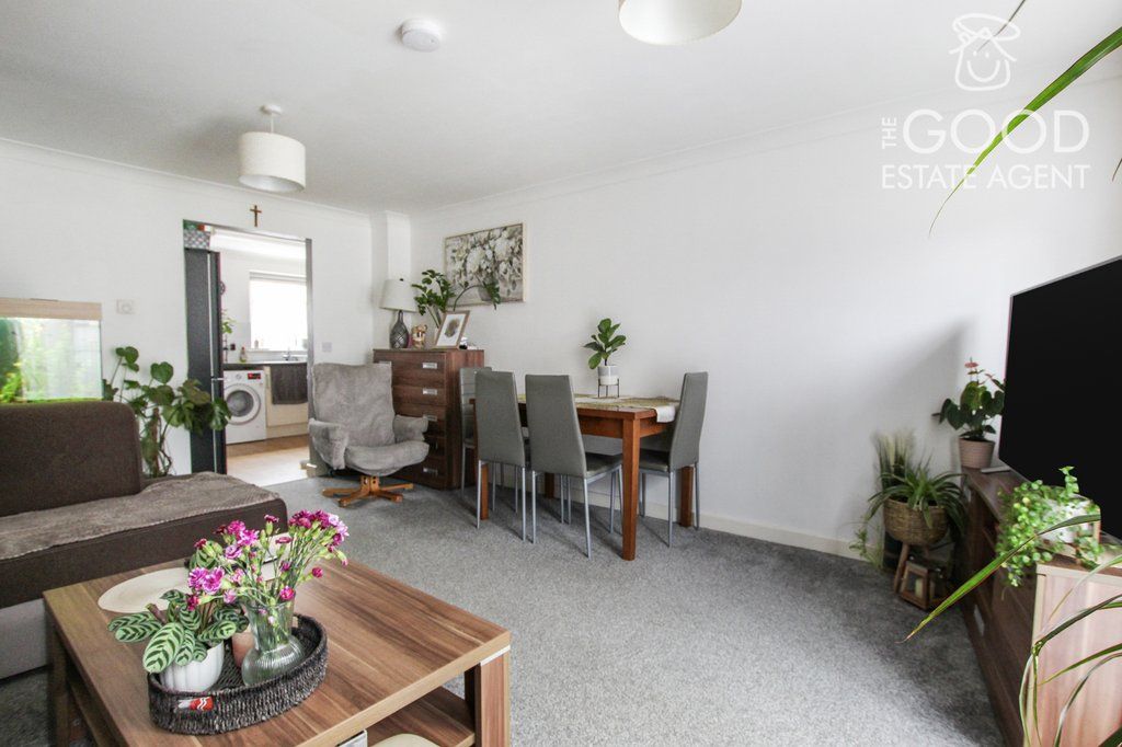 Property photo 3 of 9