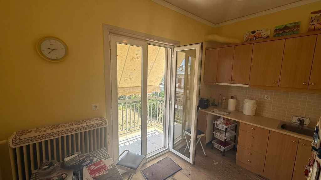 Property photo 3 of 35