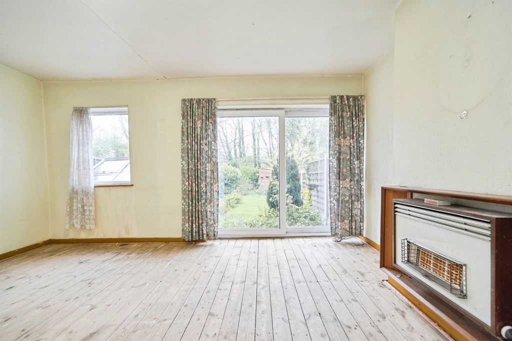 Property photo 3 of 17