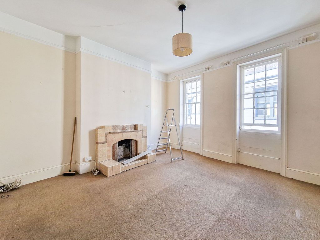 Property photo 2 of 17 Photo 8