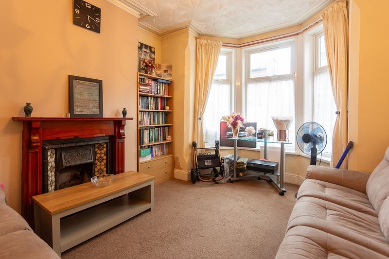 Property photo 2 of 30 Photo 3