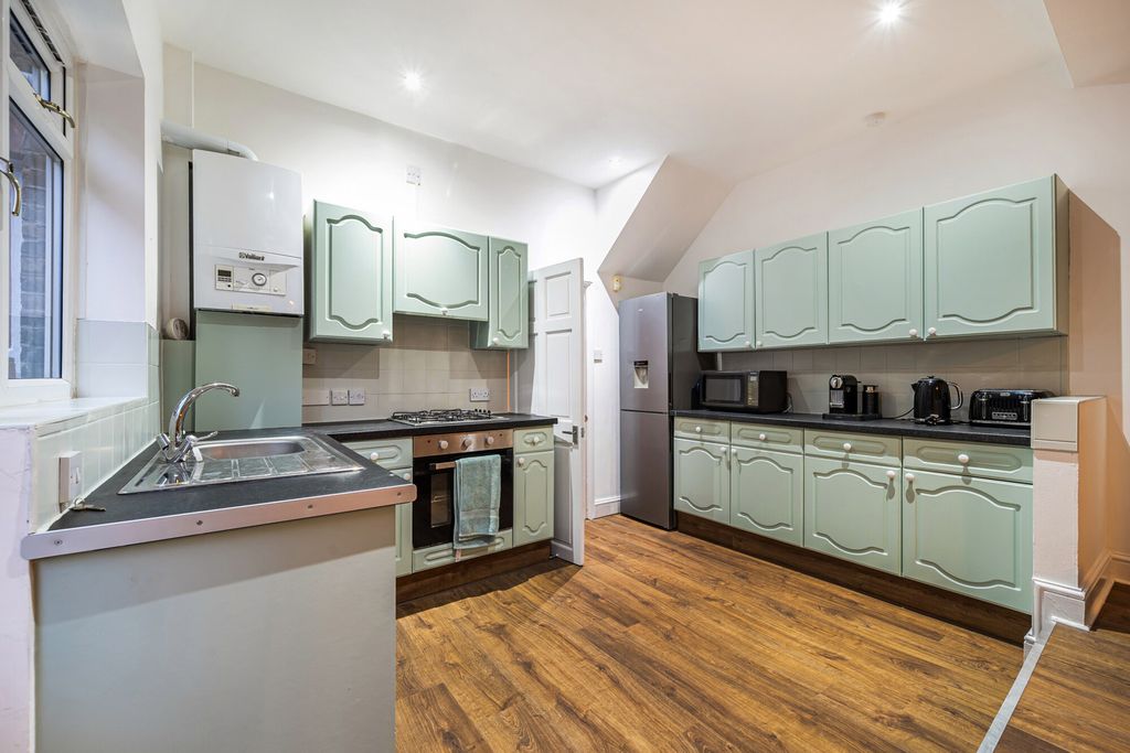 Property photo 2 of 23 Kitchen