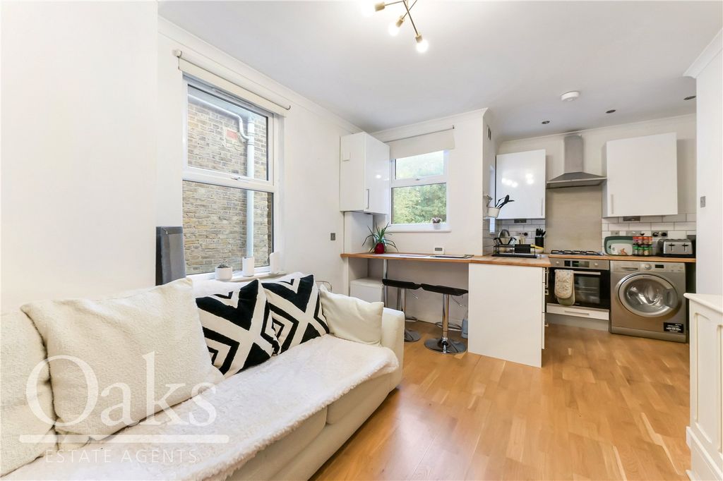 Property photo 2 of 8 Picture No. 05