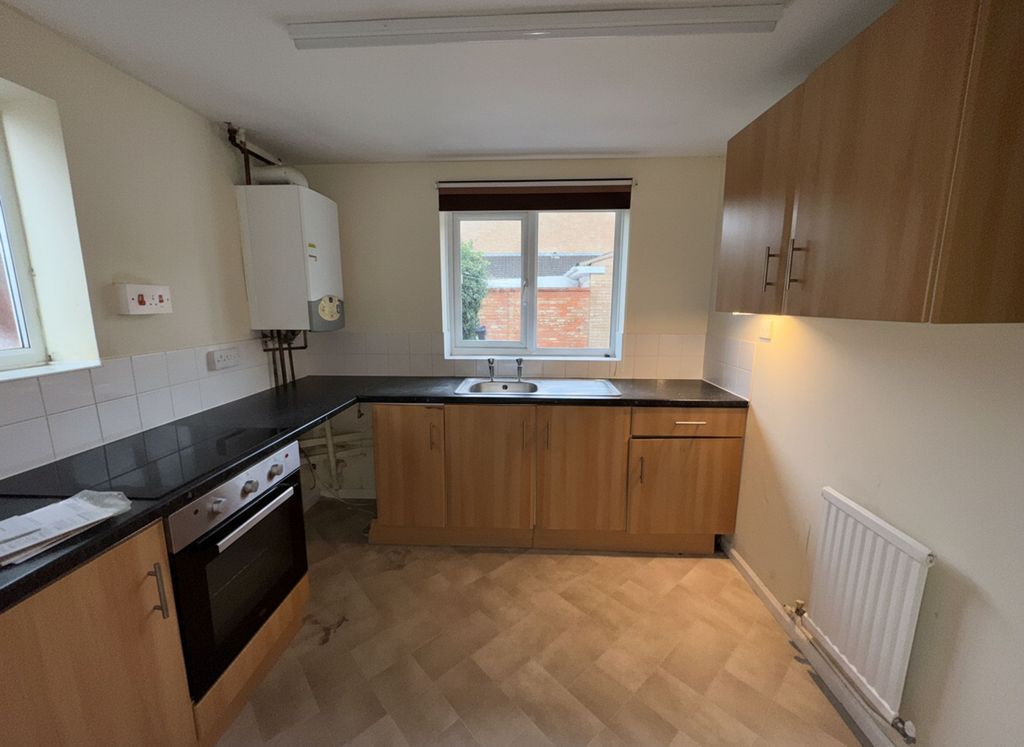 Property photo 2 of 11