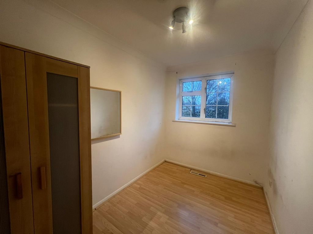 Property photo 2 of 8 Gallery