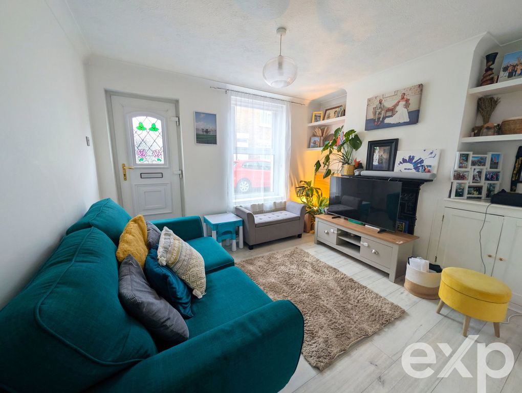 Property photo 2 of 12