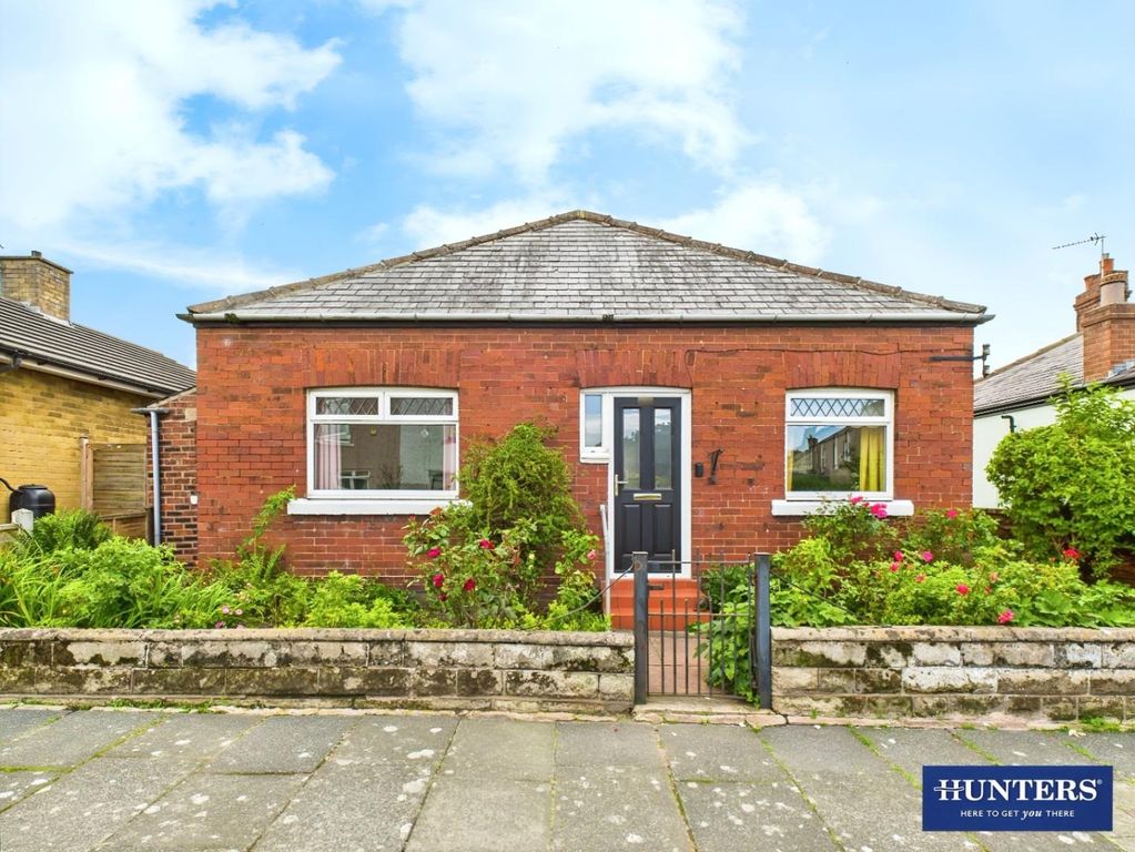 Property photo 1 of 23 Frontage