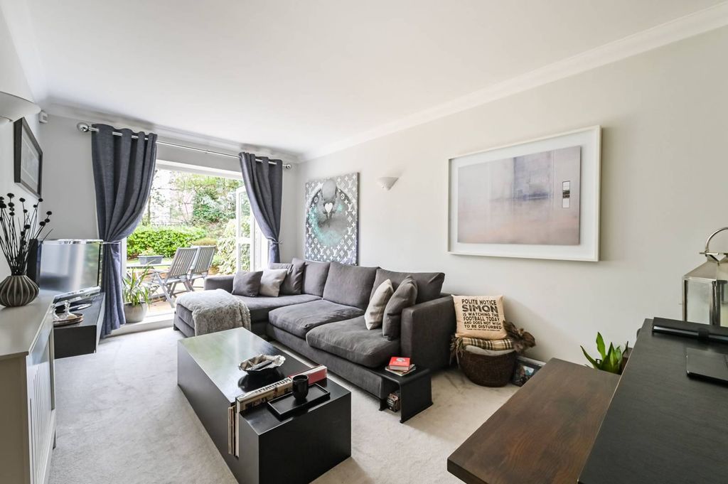 Property photo 2 of 5