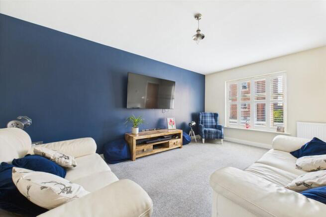 Property photo 2 of 21