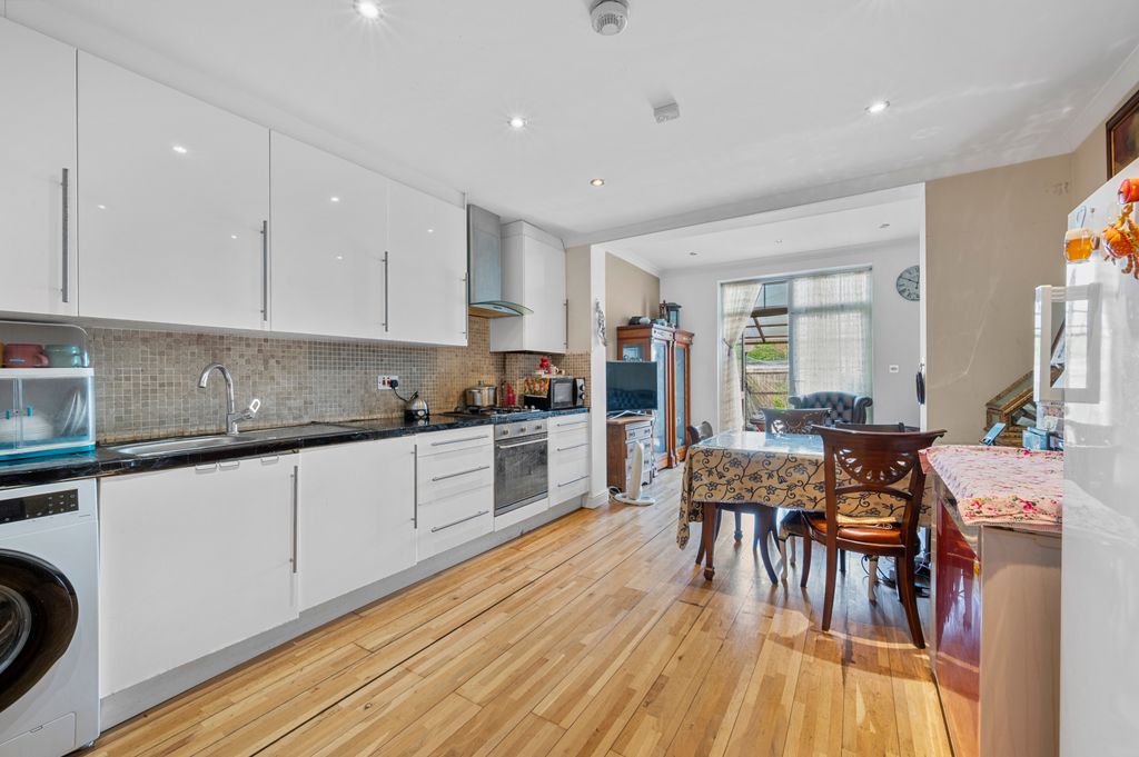 Property photo 2 of 11 Picture No. 11