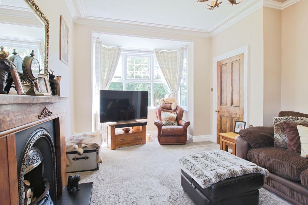 Property photo 3 of 24 4260149