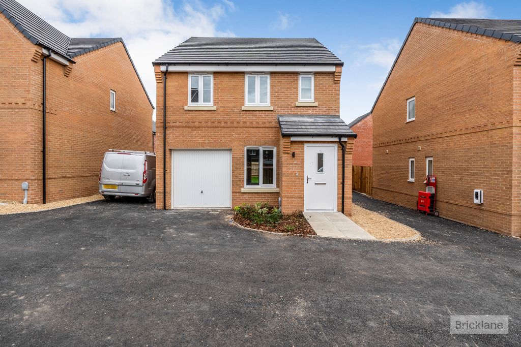 Property photo 1 of 13 Image